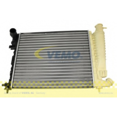V42-60-0001 VEMO/VAICO Радиатор, охлаждение двигателя