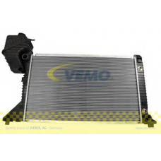 V25-60-3013 VEMO/VAICO Радиатор, охлаждение двигателя