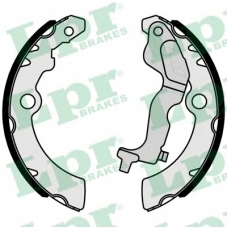 01051 LPR Комплект тормозных колодок