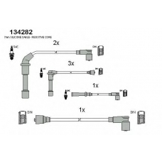 134282 HITACHI Комплект проводов зажигания